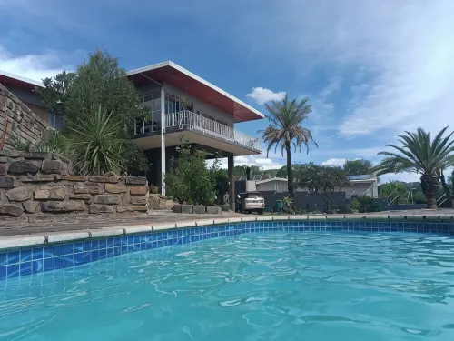 Charming peaceful 2-bedroomed unit with 180 degree panoramic view of Windhoek. - Gym