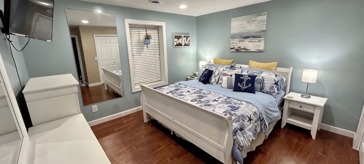 Coldwater Lake - Perfect for Large Gatherings Hotels in Branch County