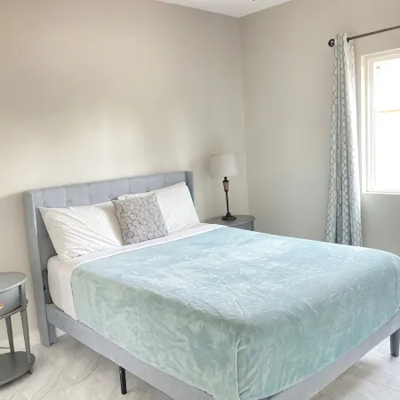Spacious 5Br SunHaven Retreat in Tempe:Private Pool, Spa, Game Room & RV Parking