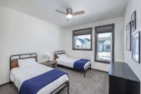 New 3BR condo in Bozeman w/ mtn views and trails - WiFi