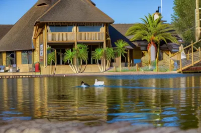 Lapa Lange Game Lodge Отели в г. 