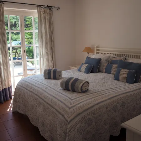 Villa with Books, Sun, Swing Bed, Private Pool And A Spacious Garden To Enjoy