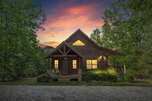 Mountain Views!!  3 Acre privacy, Fiber Optic Internet and more!