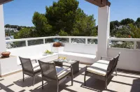3-Bedroom Apartment in Cala D'Or Marina with Harbour Views - Homestays