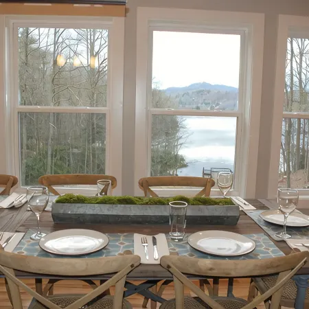 Splendor Cove Retreat…Lakefront w/ dock, Huge Yard, Lake Toys, Stream w/ wfall