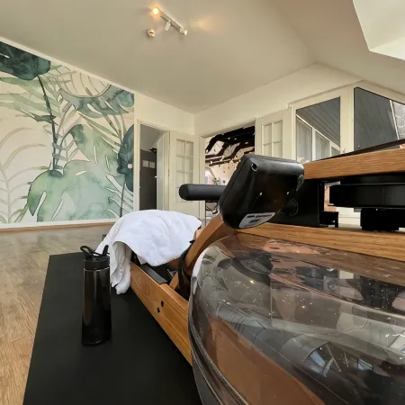 Luxurious penthouse apartment 200sqm in the Lotsenviertel 5 min to Altenliebe