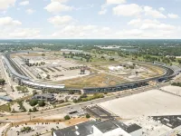 Indy Speedway Retreat: King Beds & Near Downtown Hotels in Speedway