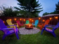Time Traveler - Hot Tub, firepit, grill, games, and fun! - Homestays
