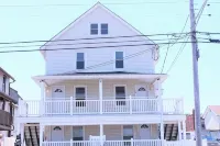 The Carter's Wildwood Rentals- Suite #4 - Holiday Apartments