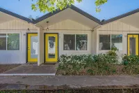 Tempe Cottage - ASU - Pets OK - 2 Free Bikes! - Apartments
