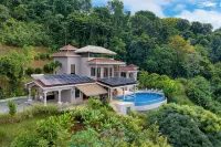 Whale Watchers Villa With Stunning Ocean View