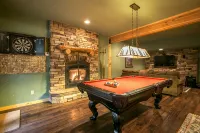 Luxury Log Cabin in the Gold Country w/EV Charger - 4-Star