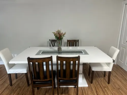 Spacious 2 bed 1 bath suit in West Abbotsford - 3 étoiles