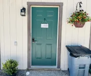Secluded Peaceful Chalet 1 Bdrm King Suite AC, Private Laundry Room - Wi-Fi