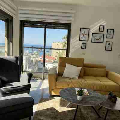 Near Beach & Market Beautiful 4 Bedroom Apartment Others