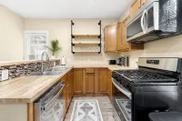 Charming 2-bedroom house in Downtown Fort Wayne - บังกะโล