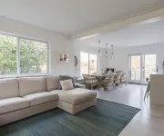 Ideal Montauk retreat with pool and hottub - 4 stjerner