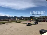 Alpine Lodge Motel & Restaurant - Parking
