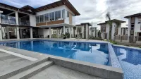 Vacation Home  near Airport and White Sand Beaches
