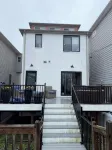 Bayfront Home w/Hot Tub
