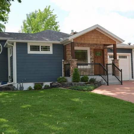 Renovated home in vintage neighborhood, close to airport, hospitals, & downtown.