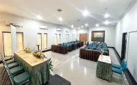 Ono's Hotel Cirebon - 2-Star