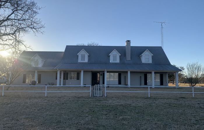 Modern farmhouse retreat between DFW and Houston.