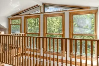Stone Creek Cottage: PSU Creekside home on Spring Creek