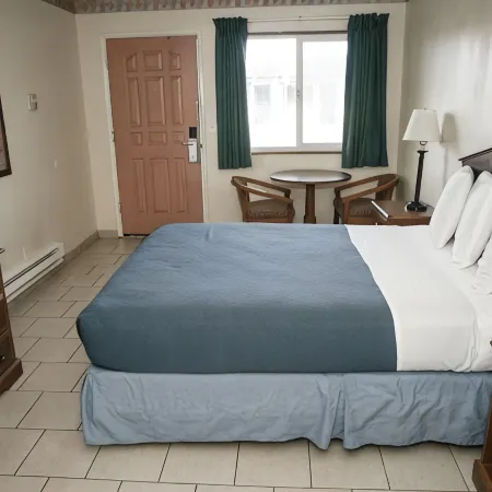 Pacific Inn