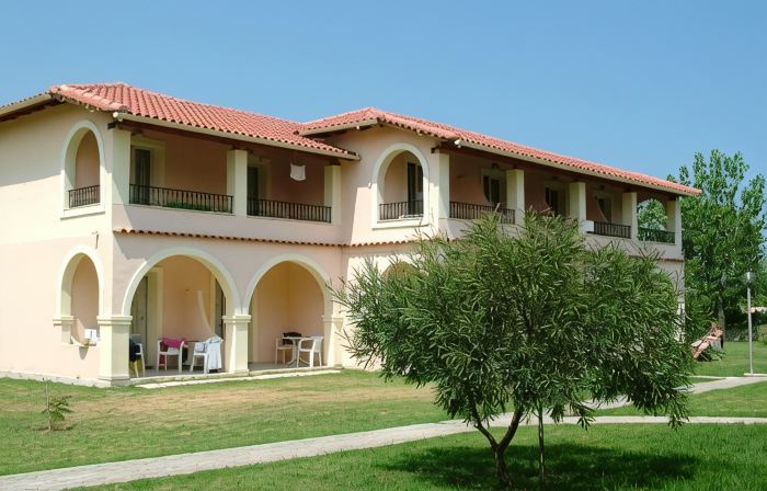 Kamari Apartments