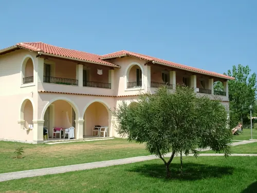Kamari Apartments