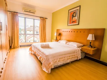 MTS @ Marina Court Resort Condo