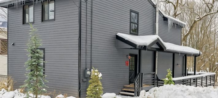 New - Cozy Modern: Stunning Views,3 Mins Ski,BBQ,Fire Pit,Game Room,Walk to Town ウィンダンのホテル