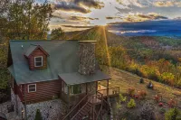 Private Stunning Mtn Views LogCabin Jetted Tub EV Charger Wifi 15 Min-Lake James - 2つ星