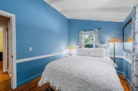 SAL's Place