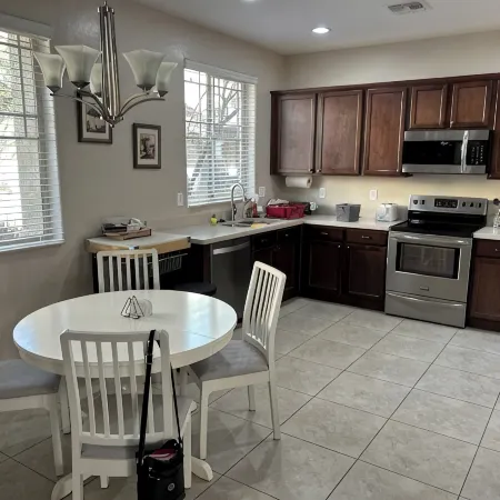 Charming 2-bedroom house in tranquil Gilbert with AC, WiFi Ex Access to the 202