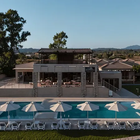 Niriides Luxury Villas