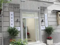 Hotel Casablanca Hotels near Garibaldi Metro Station