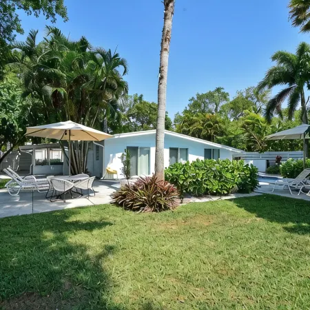 Midcentury Modern 3 Br - with Pool in Sarasota, Close to Beaches VR25-00134