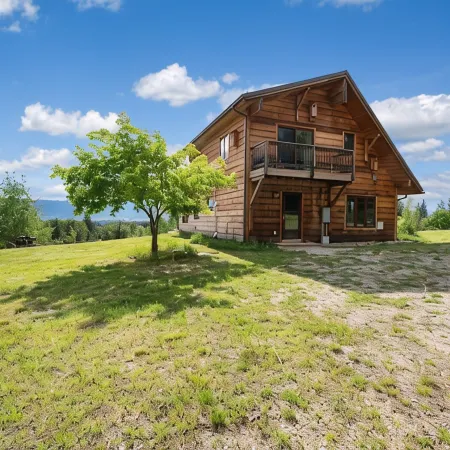 Secluded Bitterroot Valley Cabin