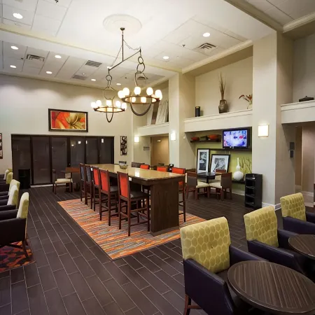 Hampton Inn & Suites Valdosta/Conference Center