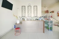 OYO 94669 Hotel Puri Inn Panakkukang Makassar