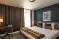 Casa Colorado: 4Br Luxury Home · Rooftop Deck · Colorado Mountain Base Camp - WiFi