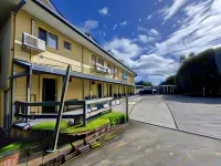 Park Drive Motel - 3-Star