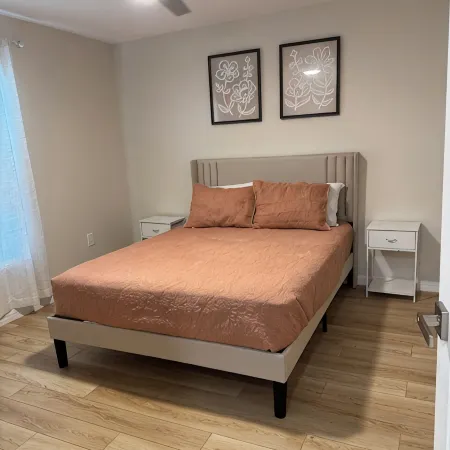 2-bedroom apartment in brilliant Avon Park with AC, WiFi. Enjoy your stay