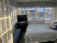 Historic home in the Village of Lewiston - short walk to dining, concerts, river