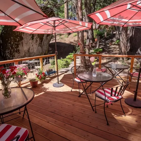 Elliott House Boutique Inn