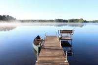 Serene Lakefront Retreat: A/C, dock, canoe, kayaks - Wifi