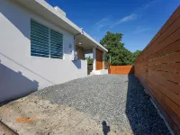 Paradise House W. Pool Nearby the Beach Hotels in Calvache