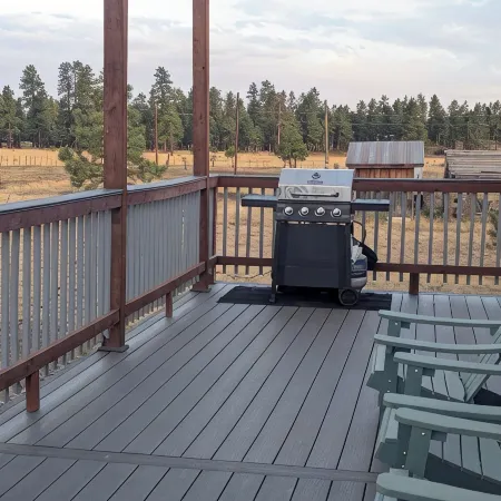 Hays Hideaway